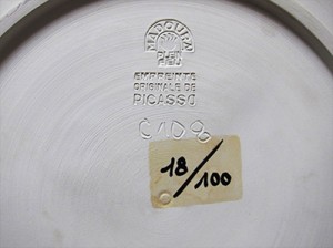 Round plate, diameter 42cm (27- 1/5”)